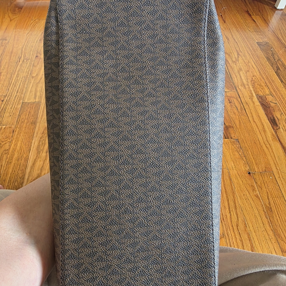 Michael Kors Tote - Picture 4 of 7